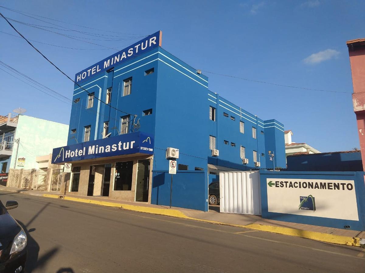 Hotel Minastur Capitolio Exterior photo